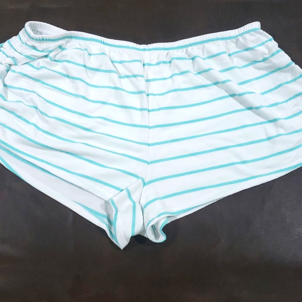 Make + Model XL side adjustment pj shorts